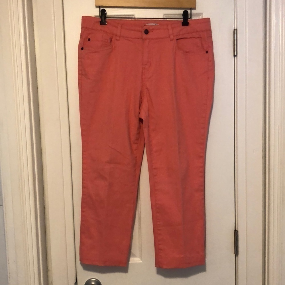 Caribbean Joe & Company, SZ 14, Pink wide legged cropped jeans.